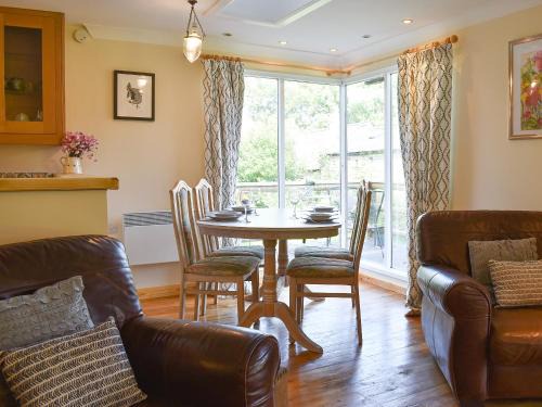 Congleton Casa | Drumble Lodge