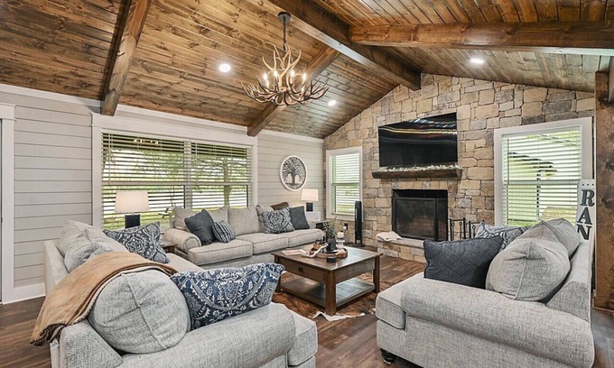 Bryan Casa | Dry Creek Ranch ~ Aggieland Vacation Rentals