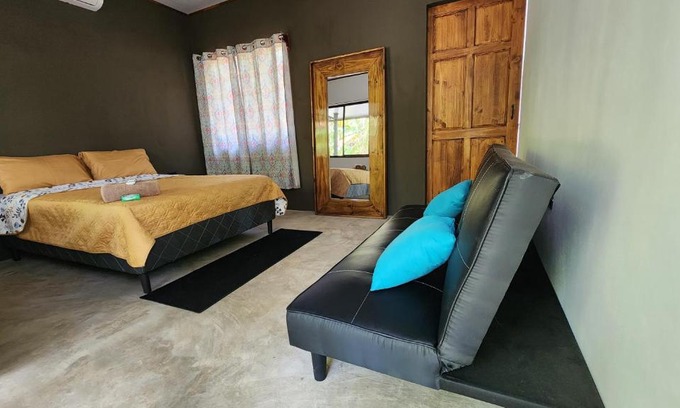 Cabuya Otro | DS House