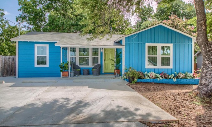 New Braunfels Casa | DT 534 Castle Shadow Cottage