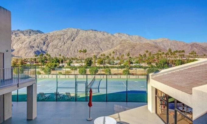Baristo Apartamento | DT Palm Springs Condo 2 Owls !Spring Special!
