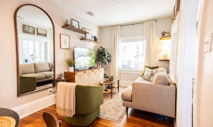 South Eola Casa | DT505 - Cozy downtown cottage