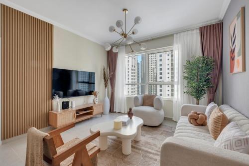 Dubai Marina Apartamento | Dubai Marina Promenade 1BR Apartment with Pool near JBR