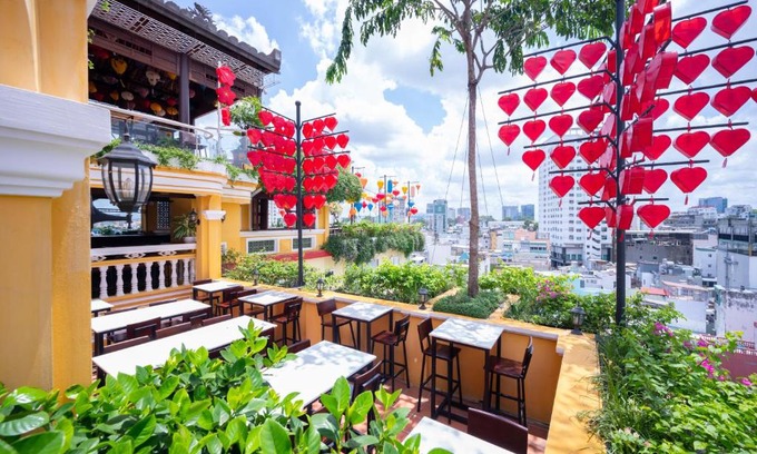 Downtown Ho Chi Minh City Hotel | Duc Vuong Saigon Hotel - Bui Vien