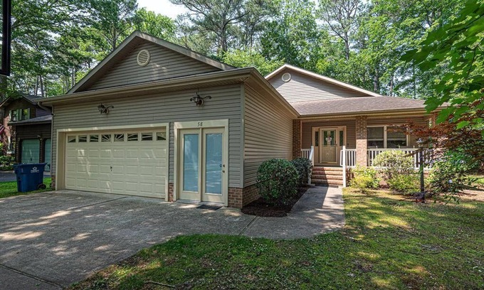 Ocean Pines Casa | Duck Cove Retreat--3 Bedrooms, 2 Bathrooms, Sleeps 9