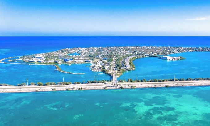 Marathon Casa | Duck Key Bimini Retreat 3 bedroom 2 bath home with