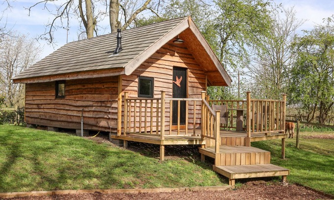 Bedale Cabaña | DUCK LODGE, romantic, character holiday cottage in Bedale
