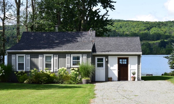 Dundee Casa | Duckingham Cottage en el lago Waneta, encantadora casa en el lago con kayaks y bote de remos