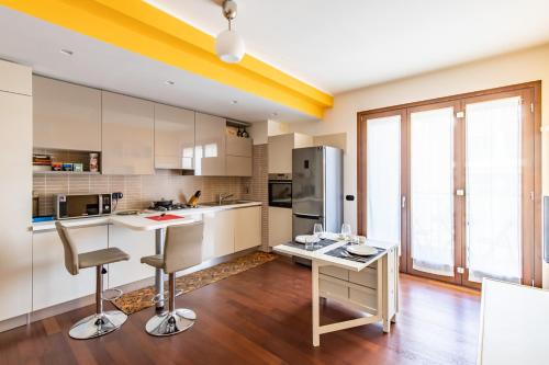 San Donato Milanese Apartamento | Duke Apartment - San Donato Milanese - by Host4U