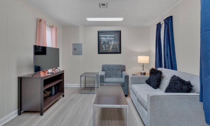 Durham Casa | Duke Hospital Zero-Step 1BR