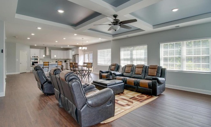 Dumfries Casa | Dumfries Vacation Rental about 32 Mi to Washington DC!