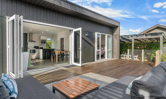 Mangawhai Casa | Dune Days - Charming, sunny home with great outdoor living in the heart of the village