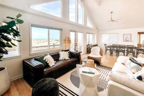 Salvo Casa | Dune Haus - Oceanfront w Hot Tub, Private Beach