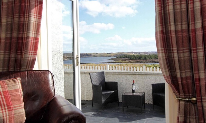 Lewis and Harris Cabaña | DUNRAVEN, family friendly, with open fire in Stornoway