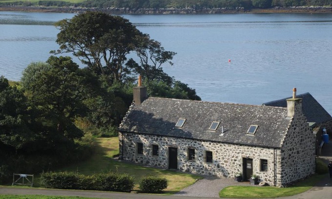 Caroy Casa | Dunvegan Castle Laundry Cottage