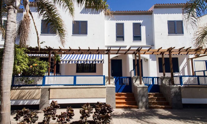 Puerto de las Nieves Chalet De Esquí | Duplex Agaete Puerto - Terraza y Garaje