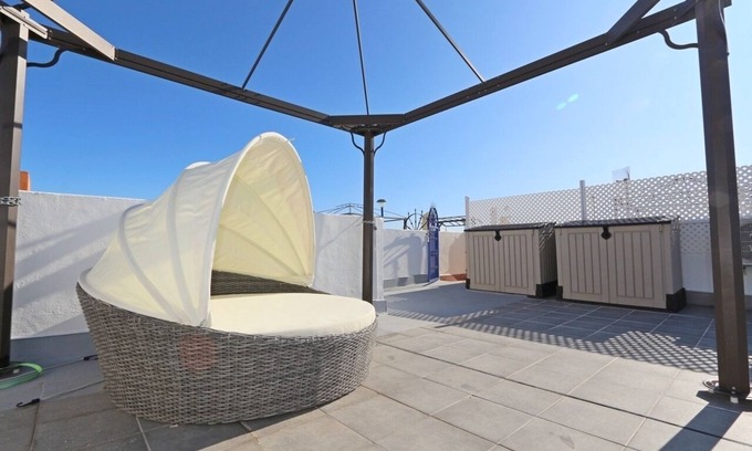 La Siesta Casa | Apartamento duplex con terraza