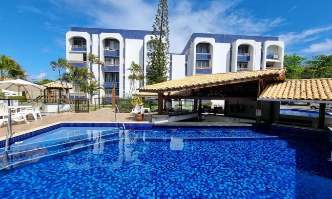 Lauro de Freitas Apartamento | Duplex com 02 suítes, mobiliado e reformado em Vilas do Atlântico