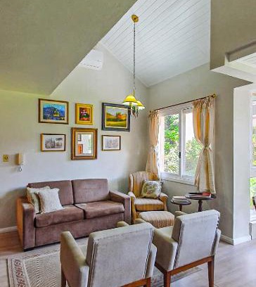 Bairro Lago Negro Apartamento | Duplex Floresta Negra - Sua Base perfeita em Gramado! Ótima LOCALIZAÇÃO LAGONegro 500m - 02 Quartos e 02 Banheiros para FAMILIA em CONDOMINIO FECHAD0, cozinha completa com GARAGEM e portaria 24h