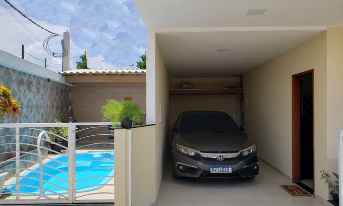 Iriri Casa | Duplex House Iriri Bathtub and Pool