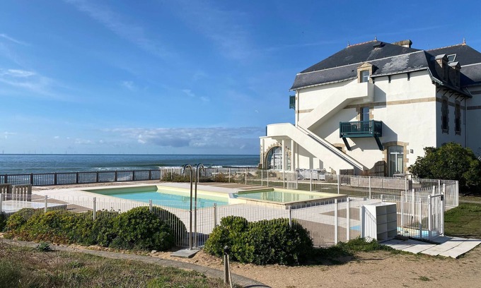 Batz-sur-Mer Apartamento | Dúplex en Batz-sur-Mer con piscina, cerca de la playa, para 6 personas