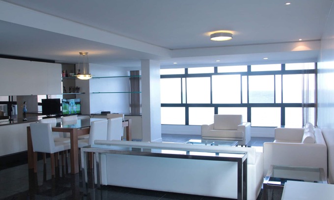 Ponta Verde Apartamento | Ático dúplex junto al mar con todas las comodidades