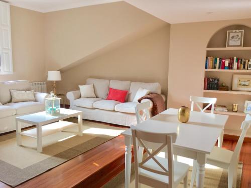 Centro de la ciudad de Gijón Apartamento | Duplex soleado, Calle Corrida, Casco Antiguo