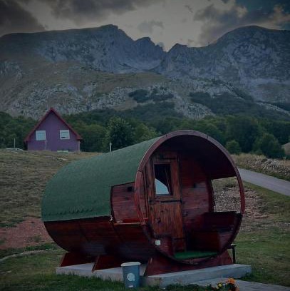 Virak Chalet De Esquí | Durmitor Barrels