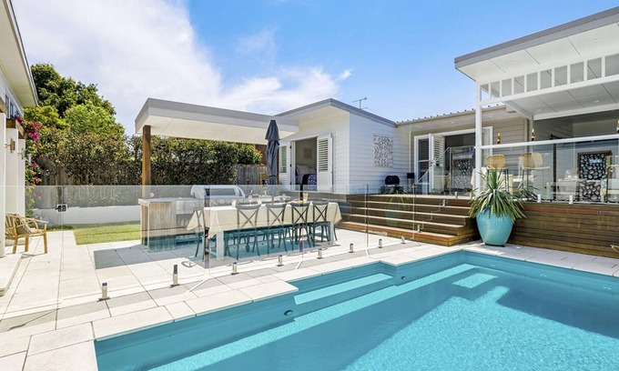 Nelson Bay Casa | Dutchie's Beach Oasis - Private home with pool, walk to beach and town