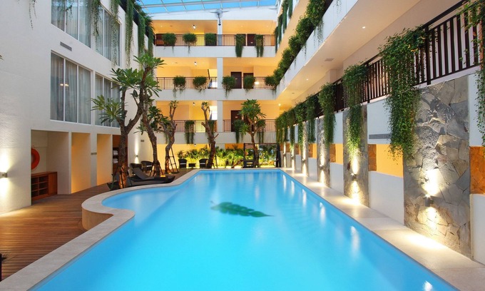 Gandaria-selatan Hotel | Dwijaya House of Pakubuwono