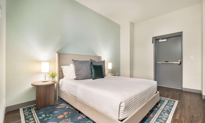 Macon Apartamento | Dynamic Stay Connected Comfort Steps from Atrium