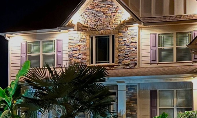 Snellville Apartamento | Dynasty: Complete comfort and quiet space for relaxation. Gym & outdoor space.