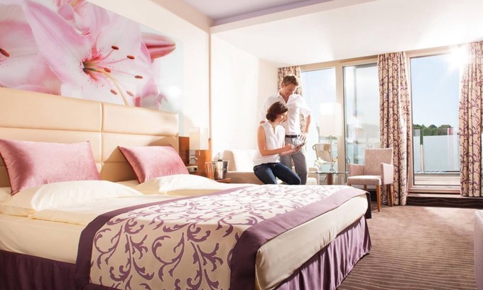 Loipersdorf bei Fuerstenfeld Casa | DZ Lilie Oder Orchidee - ab 5 Nächte Inkl. Therme - Thermenhotel Vier Jahreszeiten