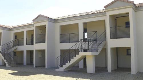 Thohoyandou Cama Y Desayuno | DZUVHA VILLAGE INN