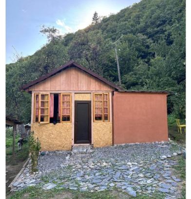 Racha-Lechkhumi and Lower Svaneti Chalet De Esquí | Dzveli kokhi