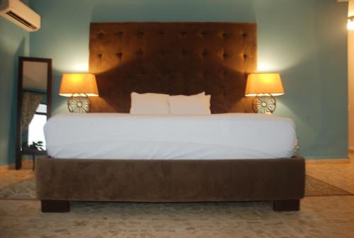 Los Cerros Casa | E&J Boutique Residences