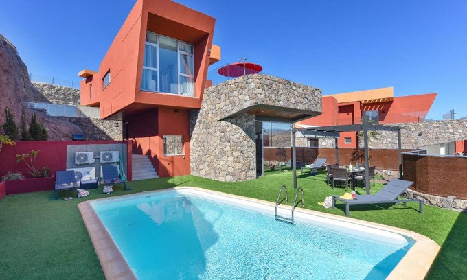 Salobre Villa | Eagle 8 by VillaGranCanaria