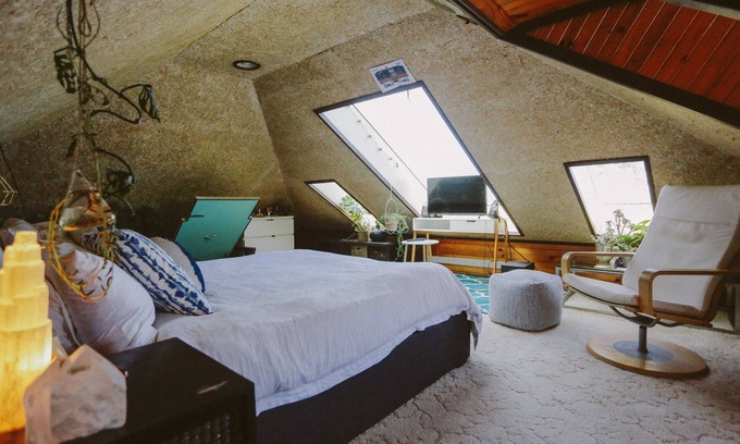 Clifton Casa | Eagle and Whale Spotting on a Cliff by the sea w Inflatable spa and Pet Friendly