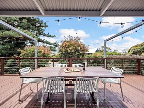 Eagle Bay Casa | Eagle Bay Beach House - 300m to the beach!