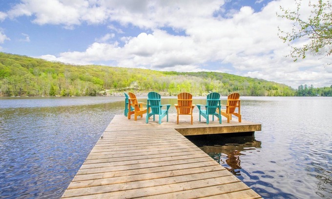Eagle Lake Cabaña | Eagle Lake Escape - Cozy Cottage with Canoe, Fire Pit, WiFi