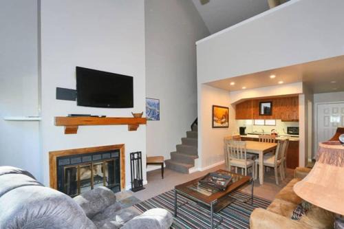 Beaver Casa | Eagle Point Ski Resort 10 Wooded Ridge Condos