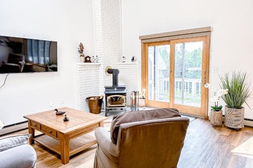 Intervale Casa | Eagle Ridge House