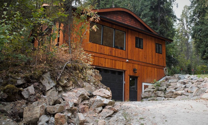 Christina Lake Casa | Eagle's Nest Cottage- Retiro exclusivo para adultos ubicado sobre el lago Christina