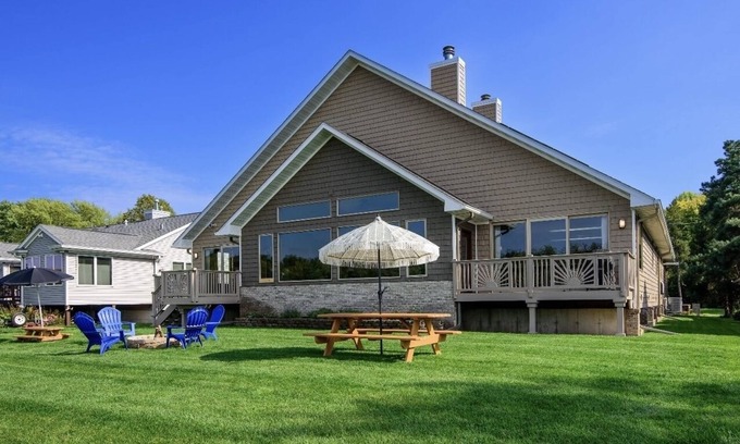 Afton Casa | Eagle's Nest Riverside Retreat
