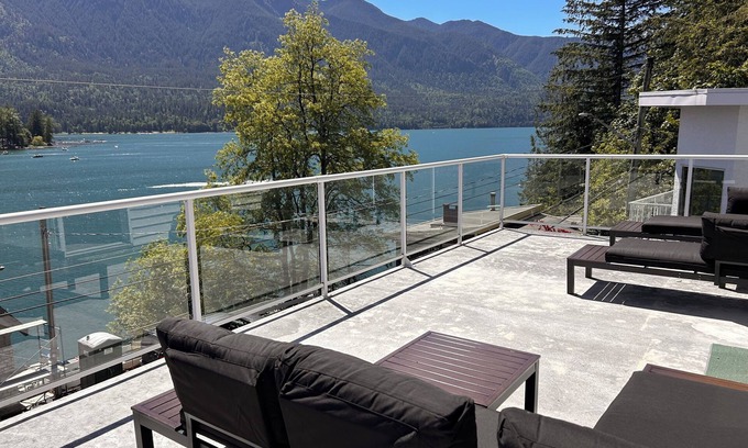 Cultus Lake Casa | Eagle View - rentcultus