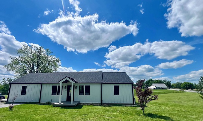 Anna Otro | Eagles Crossing is a Newly Renovated 3-Bed Farmhouse with a Large Deck & Hot Tub
