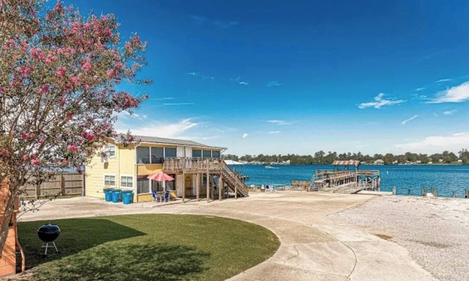Ventress Apartamento | EAGLES NEST AT THE VILLAS, COZY STUDIO APT WITH BEAUTIFUL VIEWS OF FALSE RIVER.