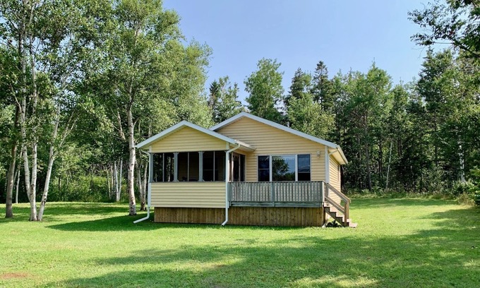 West Covehead Cabaña | Eagles Path Retreat - Cabaña de tres habitaciones en West Covehead