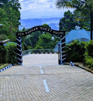 Gisakura Casa | EAR KEN BARHAM GUESTHOUSE