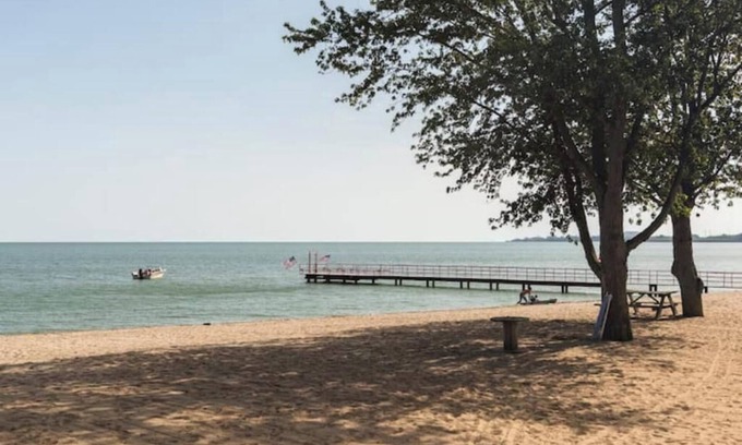 Woodland Beach Cabaña | Earie Shore Cottage is a great destination for work or vacation!